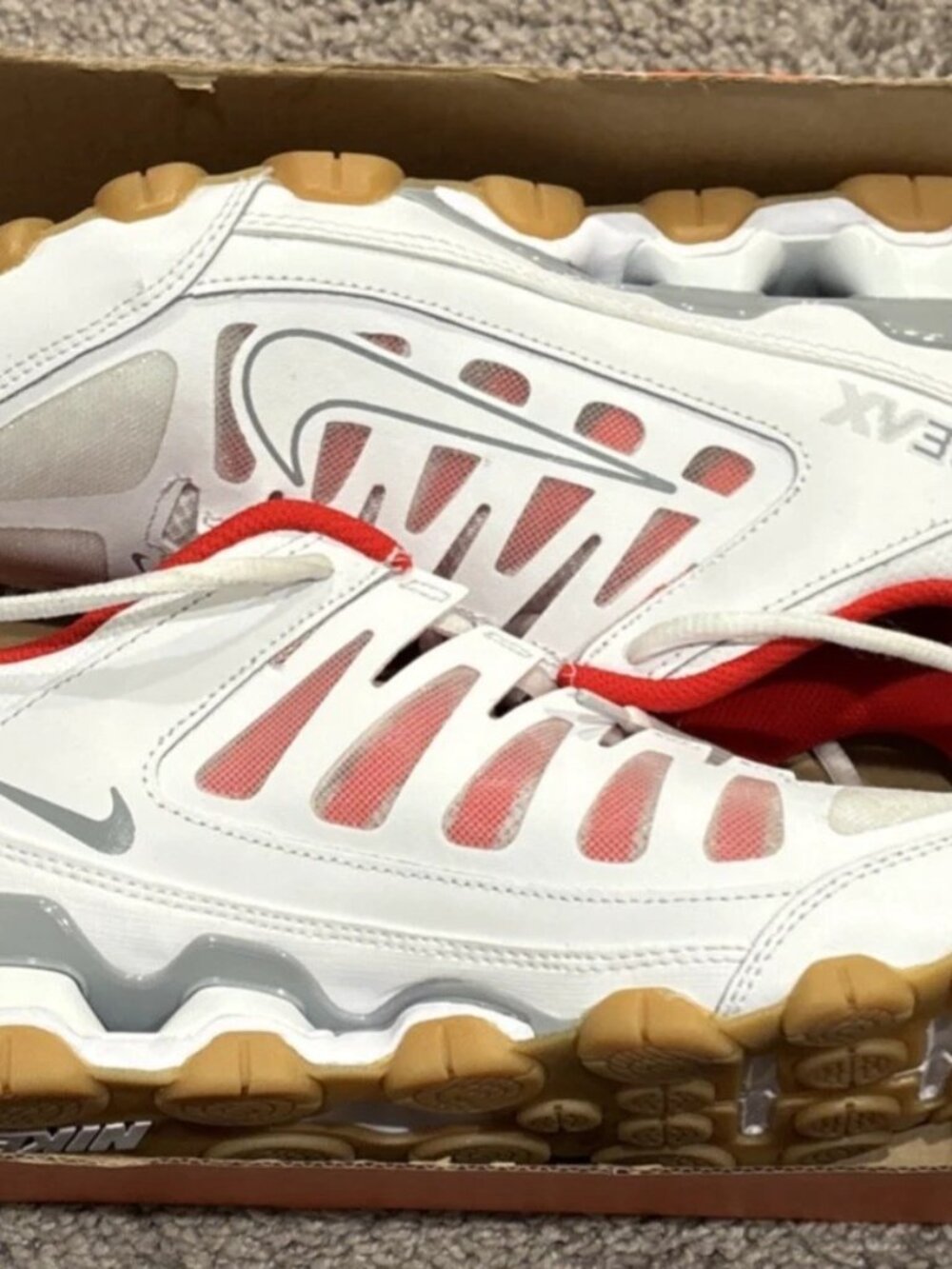 Nike Reax 8 TR Mesh White Red 621716-103 Men's Size 7.5 Shoes